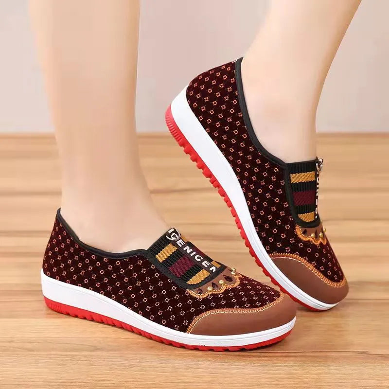 Old Beijing Soft Bottom Non-slip Shoes