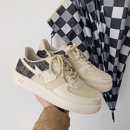 Trendy and Simple Hong Kong Style Men's Sneakers