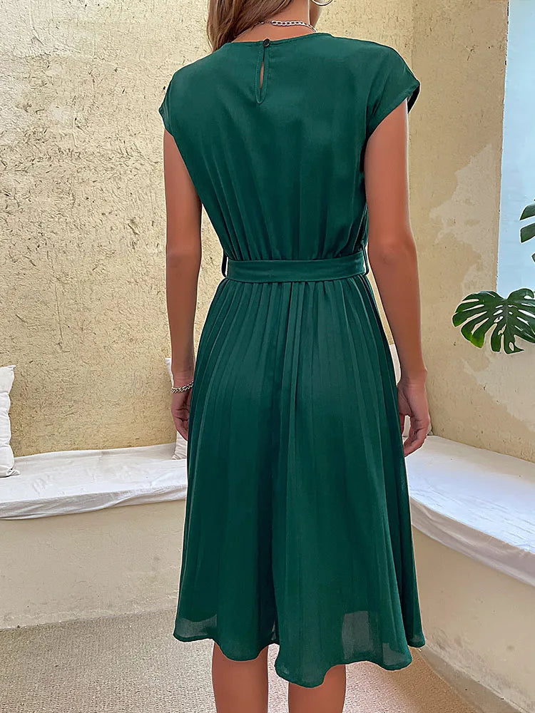 Women's Woven Round Neck Elegant Pleated Dress