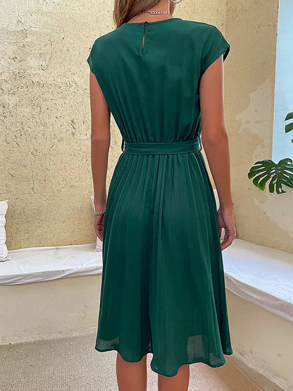 Women's Woven Round Neck Elegant Pleated Dress